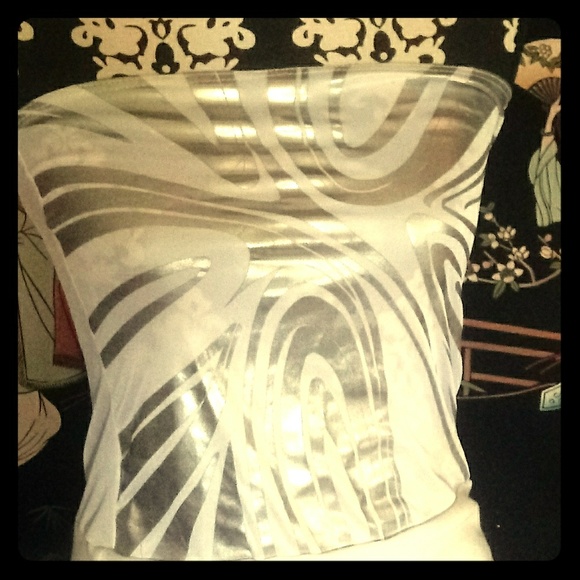 DIVIDED BRAND HALTER TOP - Picture 1 of 4